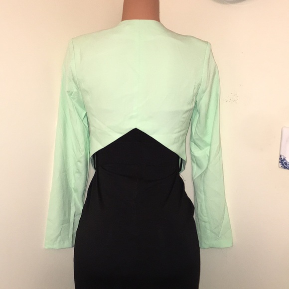 Blazer - Picture 6 of 8